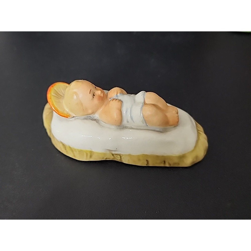 Goebel M.J. Hummel Infant Baby Jesus 1951 Nativity Figurine 214-A West Germany